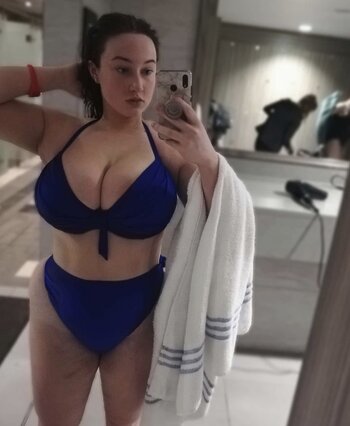 Katie Esther / katiee_esther / katieesther Nude Leaks OnlyFans Photo 2