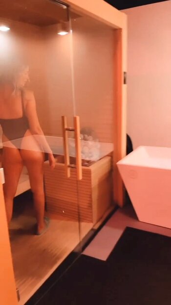 Katrina Bowden / katrinakbowden Nude Leaks Photo 375