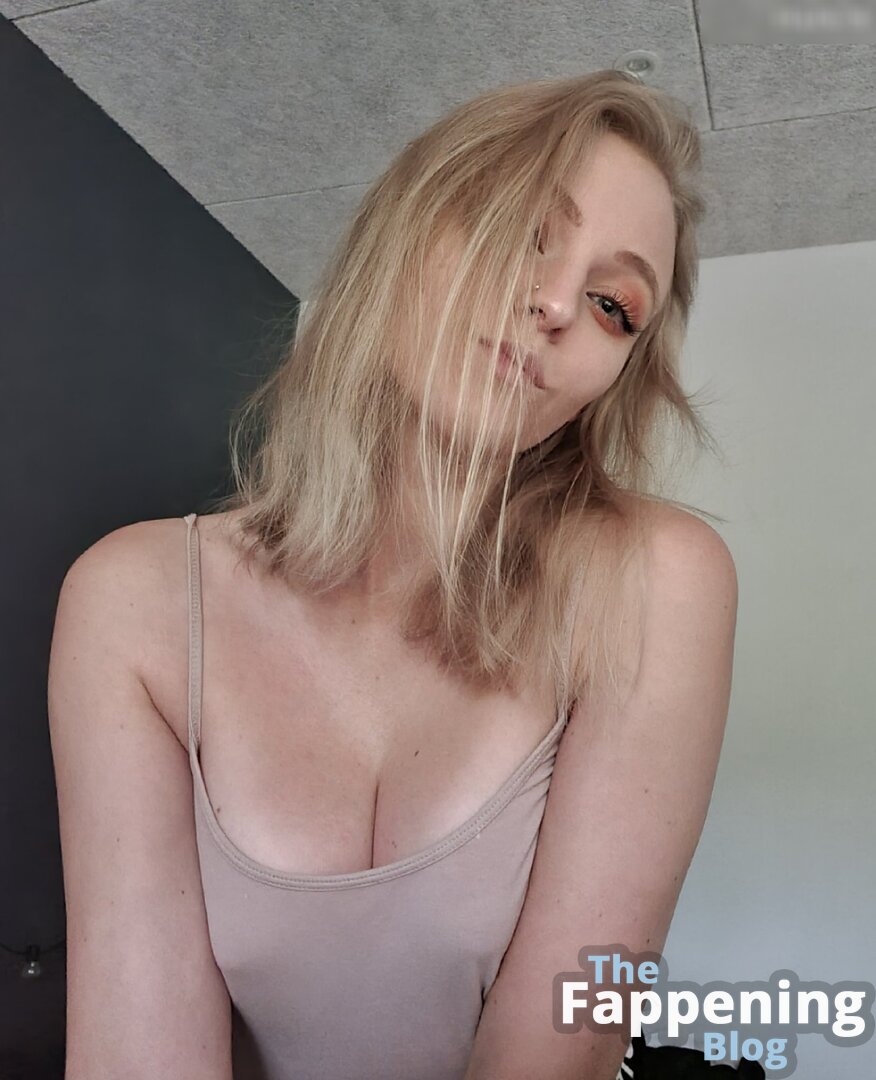 Katrine ASMR / itsyourkatrine Nude Leaks Photo 4 | #TheFappening