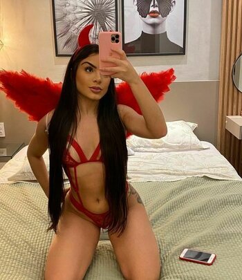 Kellyta Tharsys / docepequena_ / kellytatharsys Nude Leaks OnlyFans Photo 1