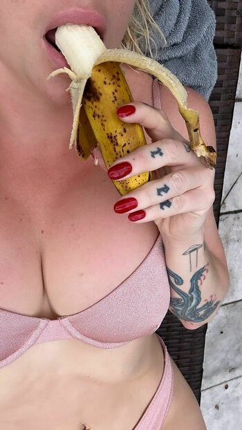 Kesha / iiswhoiis / kesharose / wildgirl16 Nude Leaks OnlyFans Photo 633