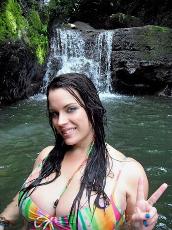 Kinsey Osborn / thetravelinchicks Nude Leaks Photo 35