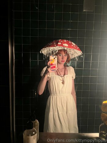 kittynippyhippie / littlenippyhippie Nude Leaks OnlyFans Photo 63