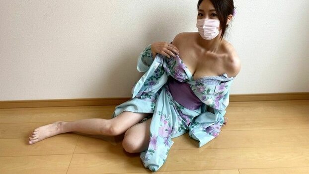kobayome_glovesreview / kobayashikana33 / コバイチの嫁 Nude Leaks Photo 3