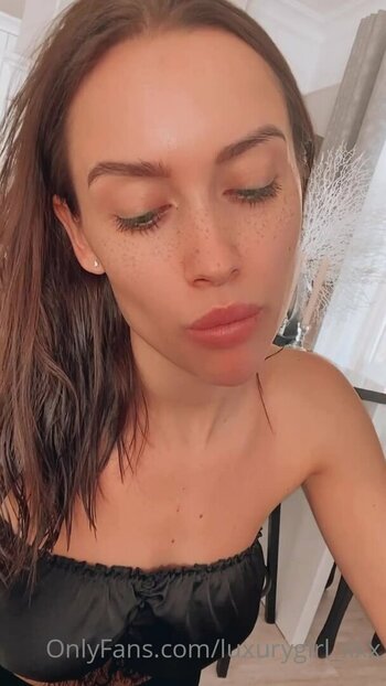 Kristina Sweet / Luxury Girl Nude Leaks Photo 20