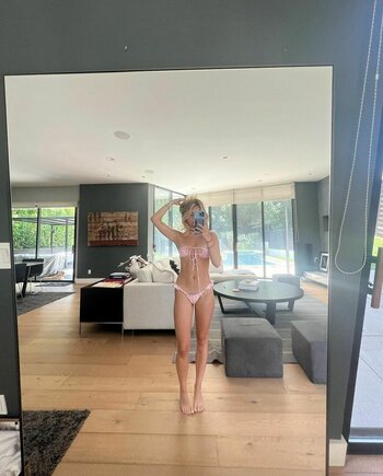 Kylie Rogers / kylieannerogers Nude Leaks Photo 22