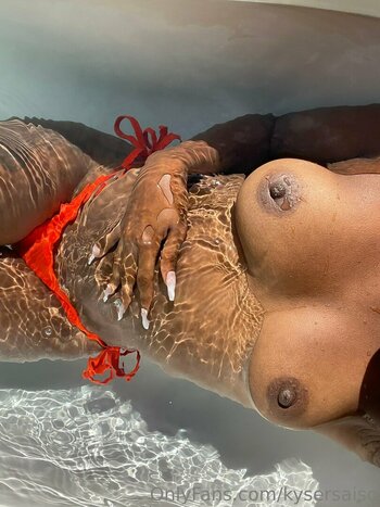 kysersaiso Nude Leaks Photo 26