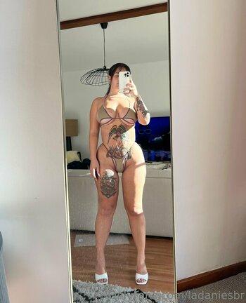 Ladaniesbr / Daniela / Yourbraziliangoddess Nude Leaks OnlyFans Photo 7