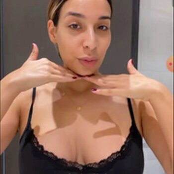Lamiya Slimani / lamiyaslimani Nude Leaks Photo 22