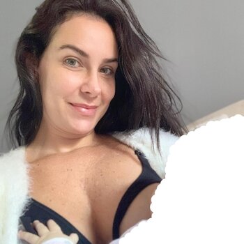 Larissa Erthal / larissa_erthal Nude Leaks Photo 3