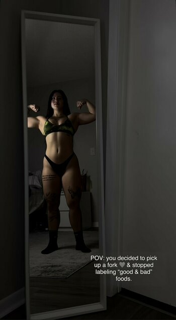 Layla Zinser / Layz.lift Nude Leaks OnlyFans Photo 1
