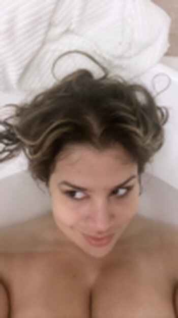 Leila Germano / leilagermano Nude Leaks Photo 3