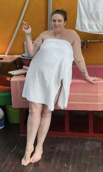 Lena Dunham / lenadunham Nude Leaks Photo 95