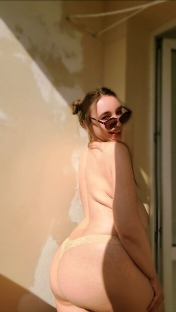Lena Leyman / Mymillionway Nude Leaks Photo 12