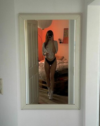 Leonie Busse / leonie__busse Nude Leaks Photo 24