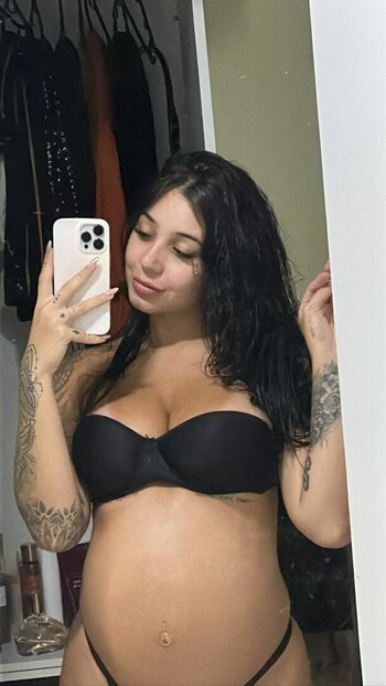 Leticia Castro / Castrollet / DEZOITOU Nude Leaks Photo 27