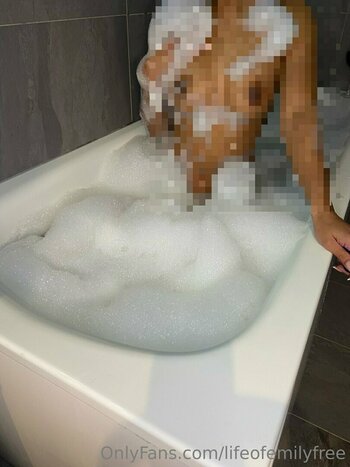 lifeofemilyfree Nude Leaks Photo 4