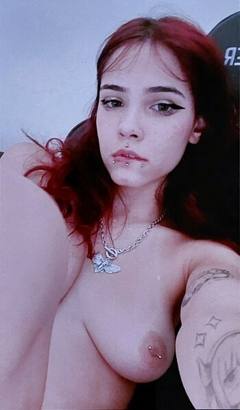lilithpriest / lilith.priest / stories Nude Leaks OnlyFans Photo 3