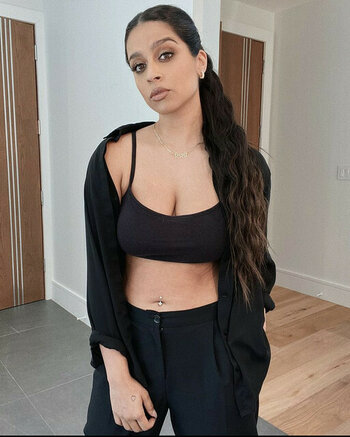 Lilly Singh / lilly Nude Leaks Photo 127