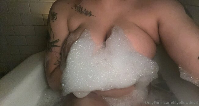 Lilyellowdevil Nude Leaks OnlyFans Photo 33