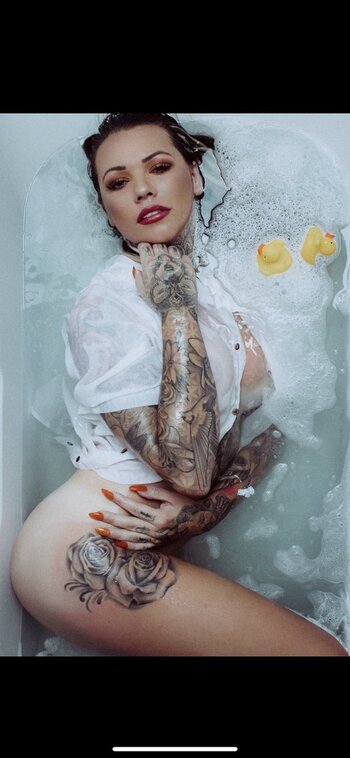 Lindsay Clark / Linzz_Ox / linseabeth Nude Leaks Photo 2
