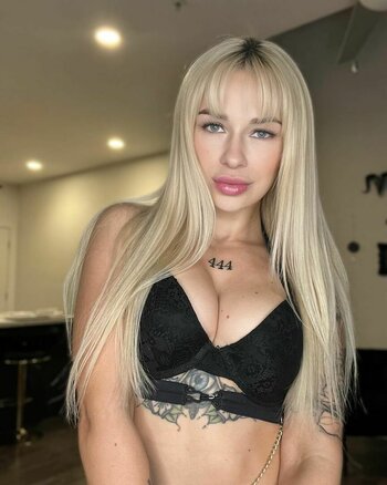 lindseyparanormal Nude Leaks OnlyFans Photo 11