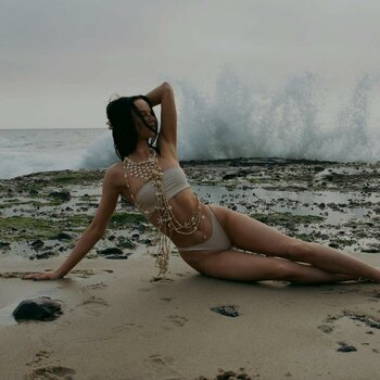 Liora Lapointe / lioralapointe Nude Leaks Photo 4