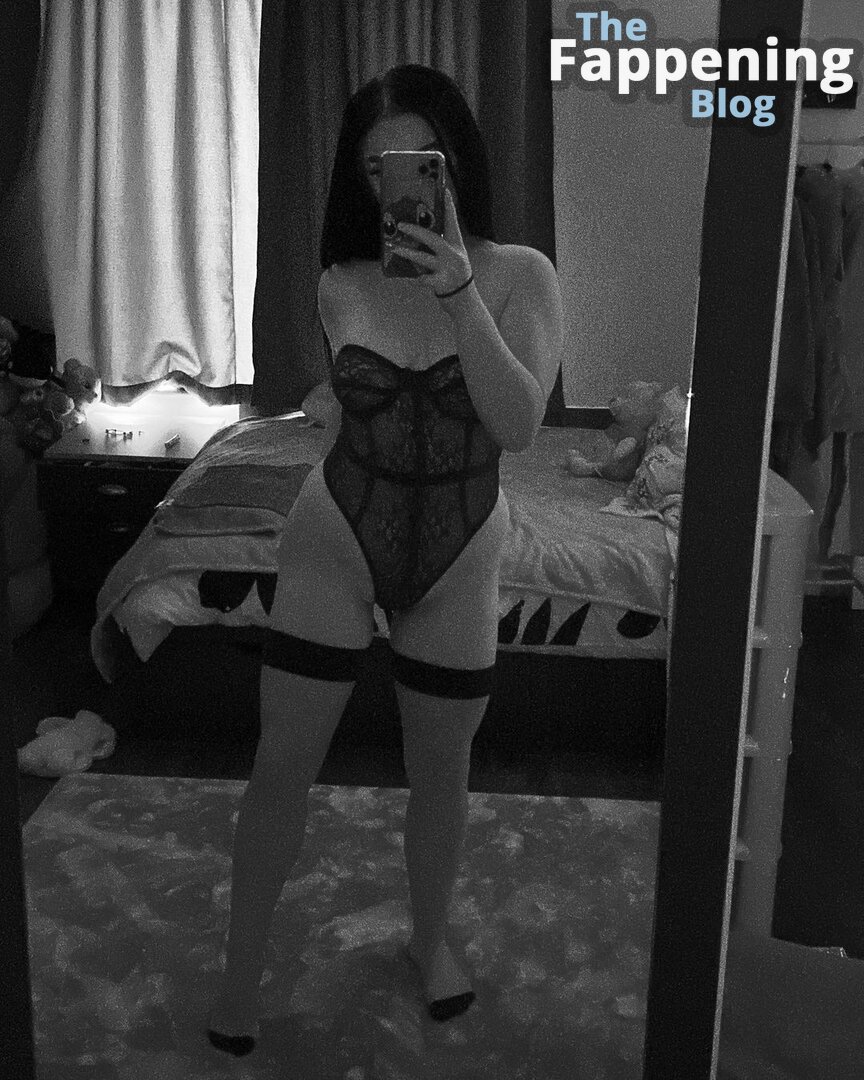 Little.Sophie.xo / sophfitxuk / sophiefitxxuk Nude Leaks OnlyFans Photo 5 |  #TheFappening