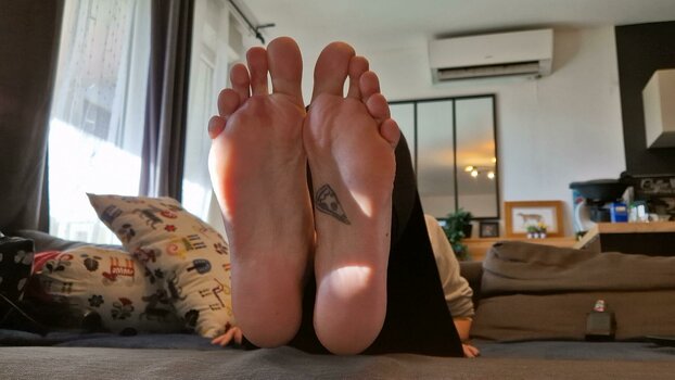 Livie Feet / LivieFeet / tattoo_french_feet Nude Leaks OnlyFans Photo 6