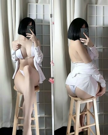 Lolaaasaur / animewifey_ / animewifey__ / louprival Nude Leaks OnlyFans Photo 4
