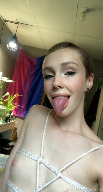 lucy_snow Nude Leaks Photo 10