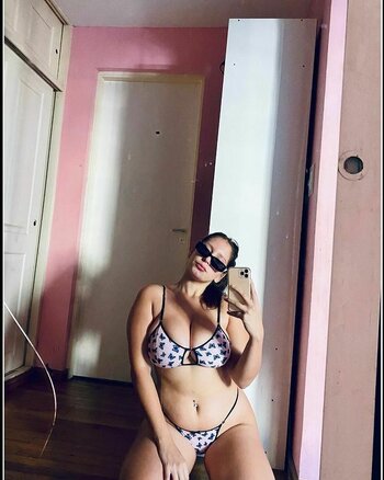 Ludmila Luquez / ludmilaluquez Nude Leaks Photo 9
