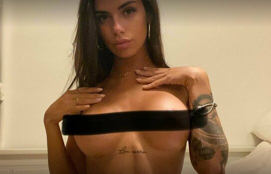 lvlvtarres / yourbabyink Nude Leaks Photo 8