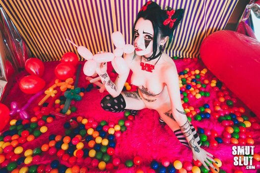 Lydia Wilts Clown / lydiawilts / lydiawiltsclown Nude Leaks OnlyFans Photo 1