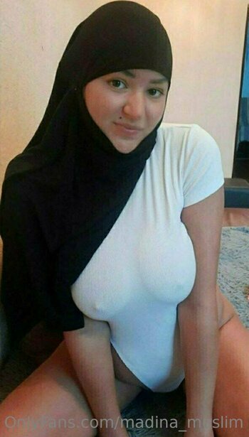 madina_muslim Nude Leaks Photo 10