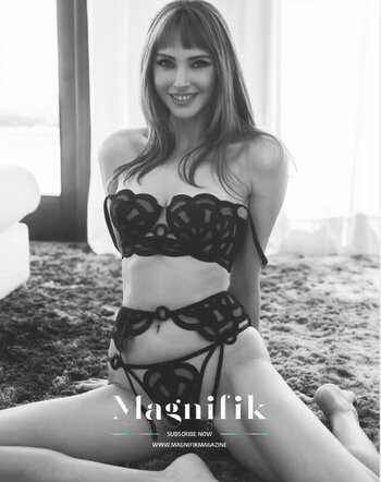Magnifik Magazine / magnifikmagazine Nude Leaks Photo 16