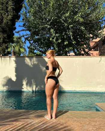 Maisie Smith / maisiesmithofficial Nude Leaks Photo 613