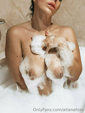 Mama Susurros / Aitana Lopez / anaysusurros Nude Leaks Photo 17