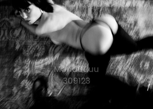 Mandouuu / le_charme_a_la_francaise_2 / weareundrgrnd Nude Leaks OnlyFans Photo 43