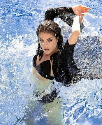 Marie Avgeropoulos / marieavgeropoulos Nude Leaks Photo 18