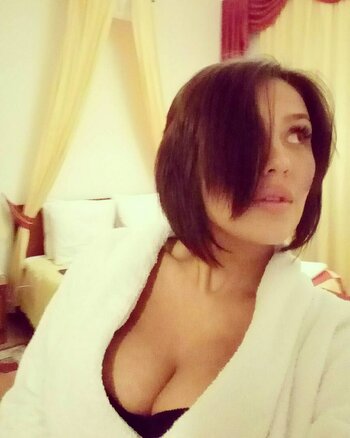 Marina Burnashova / east_maryam Nude Leaks Photo 21