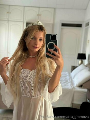 marthanudemodel Nude Leaks Photo 9