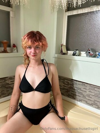 massachusettsgirl Nude Leaks Photo 13