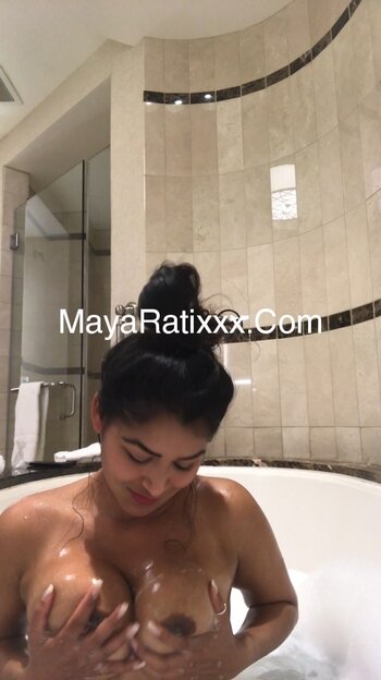 Maya Rati / maya.rati_ / mayarati2 / mayaratixxx Nude Leaks Photo 3