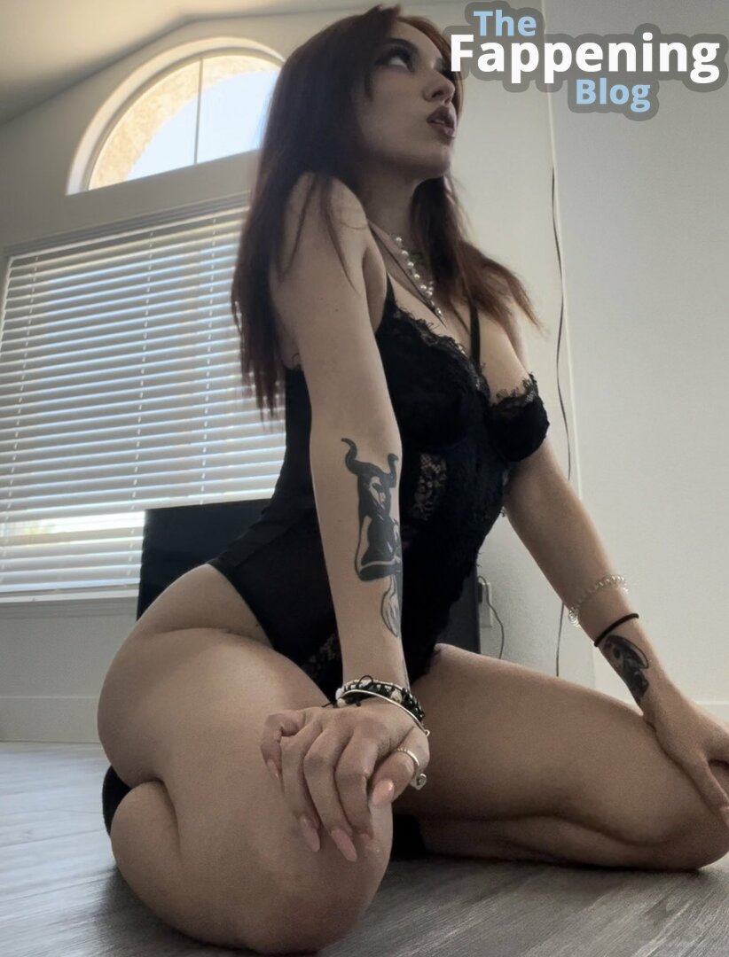 mayaried  1nsomniyak  k1ngkenzie  maya.ried Nude Leaks OnlyFans Photo 2  | TheFappening