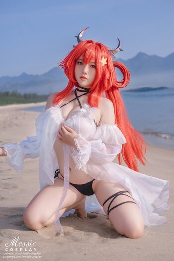 Messie Huang / Messie 黄 Cosplay / messiecosplay Nude Leaks Photo 15