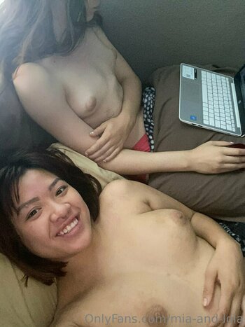 mia-and-lola Nude Leaks Photo 12