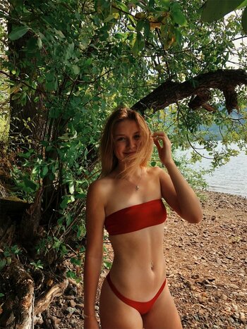 Mia Fryer / miafryerr Nude Leaks Photo 7