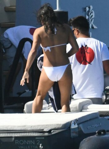 Michelle Rodriguez / Carmen Vandenberg / MRodOfficial / michelle_rodriguez Nude Leaks OnlyFans Photo 2505