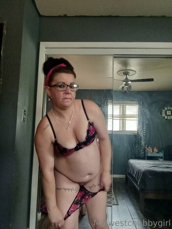 midwestchubbygirl Nude Leaks Photo 26